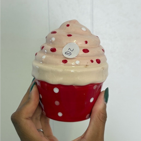 Vintage Red and Cream Polka Dot Cupcake Ceramic Decor - Picture 1 of 3